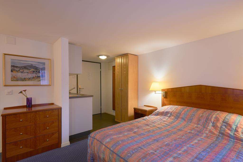 Hotel Hine Adon Фрібур Екстер'єр фото