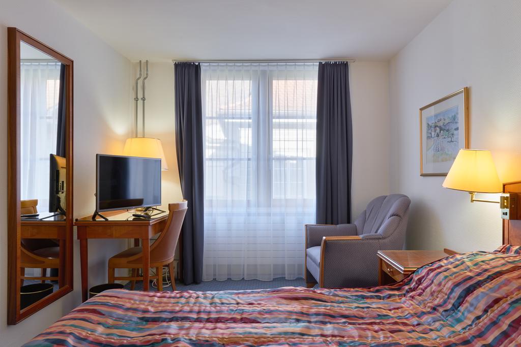 Hotel Hine Adon Фрібур Екстер'єр фото