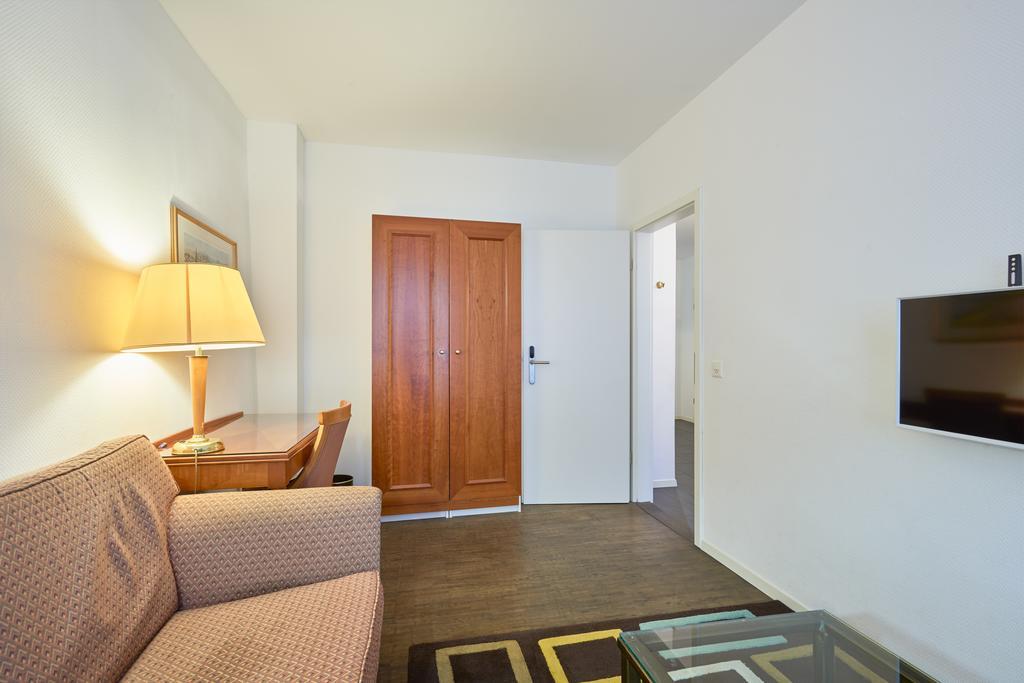 Hotel Hine Adon Фрібур Екстер'єр фото